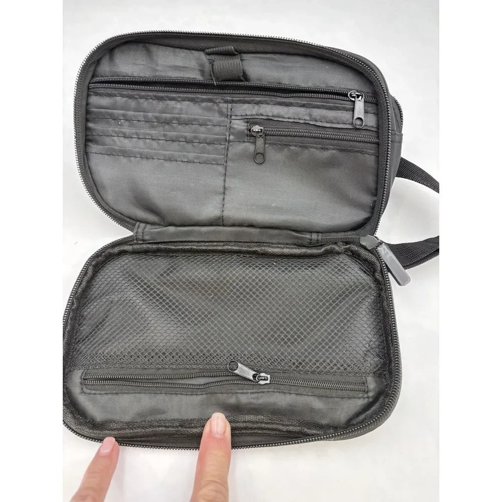 Protégé, Black Nylon Fanny Pack Missing 1 Zipper Pull LNWOT (1102) Not Crossbody